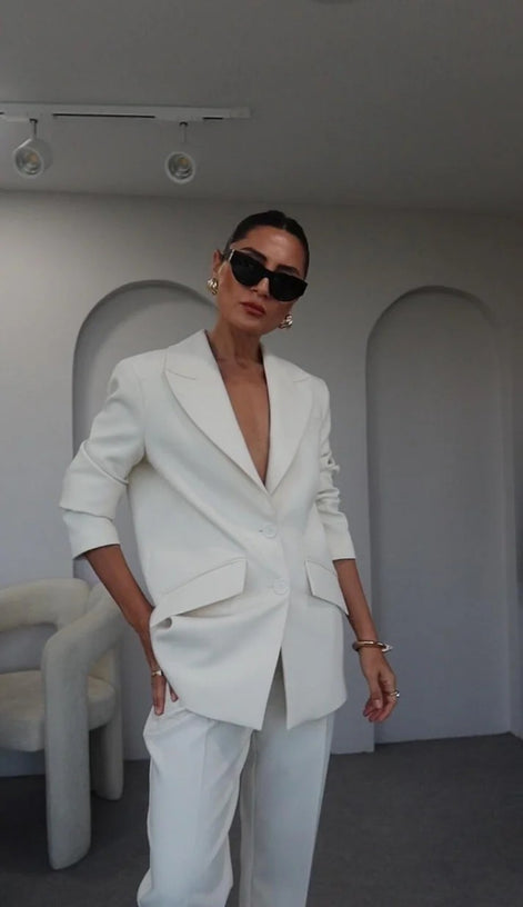 Clara Blazer