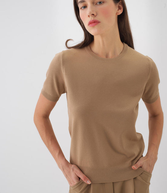 Base Fitted Knit T-Shirt