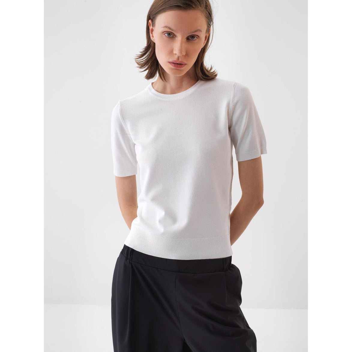 Base Fitted Knit T-Shirt - IVAH