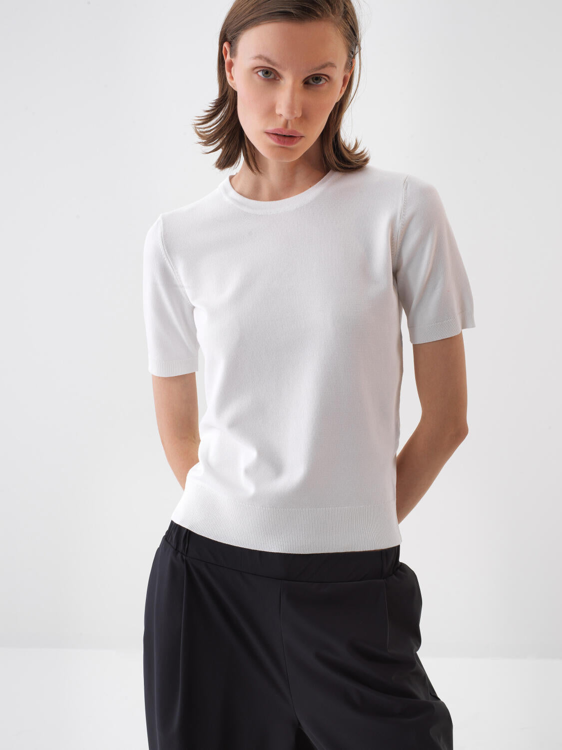Base Fitted Knit T-Shirt